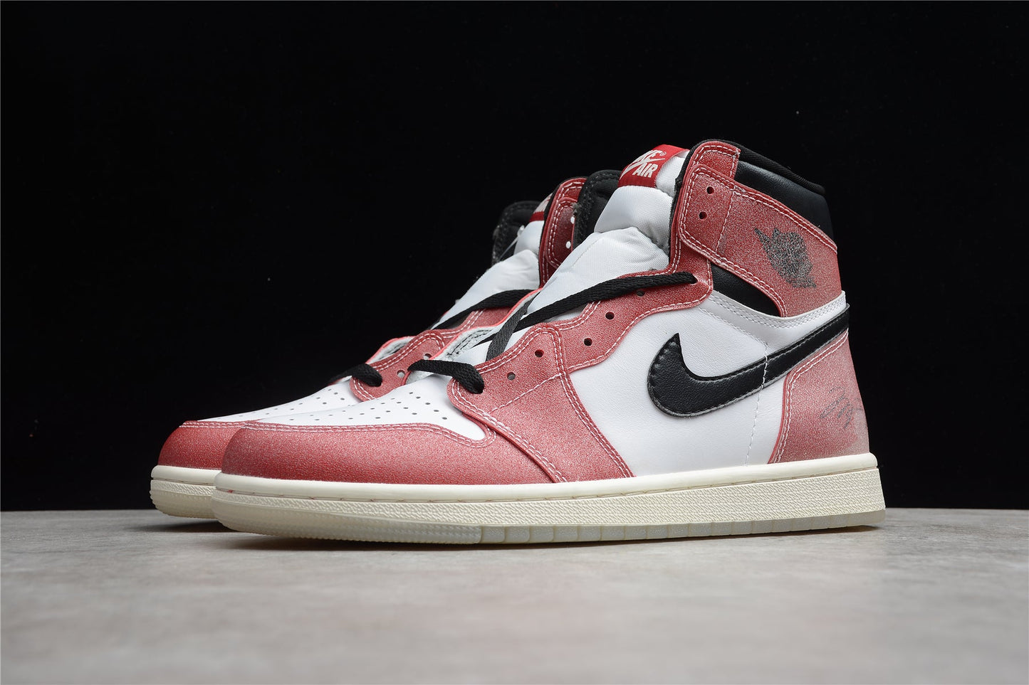 Jordan 1 Retro High OG SP x Trophy Room “Chicago”