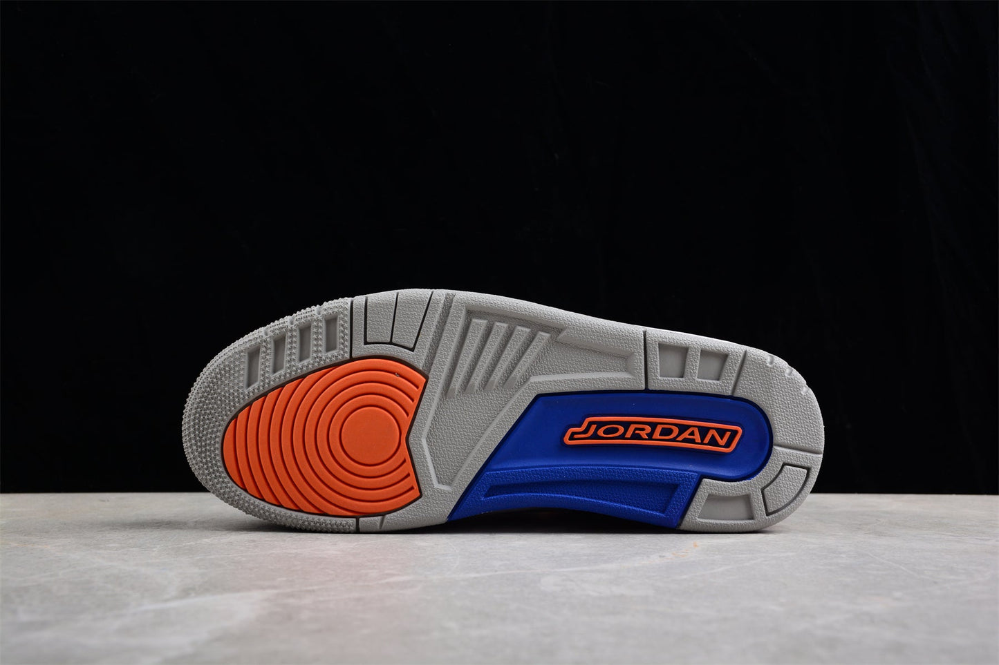 Air Jordan 3 Retro "Knicks"