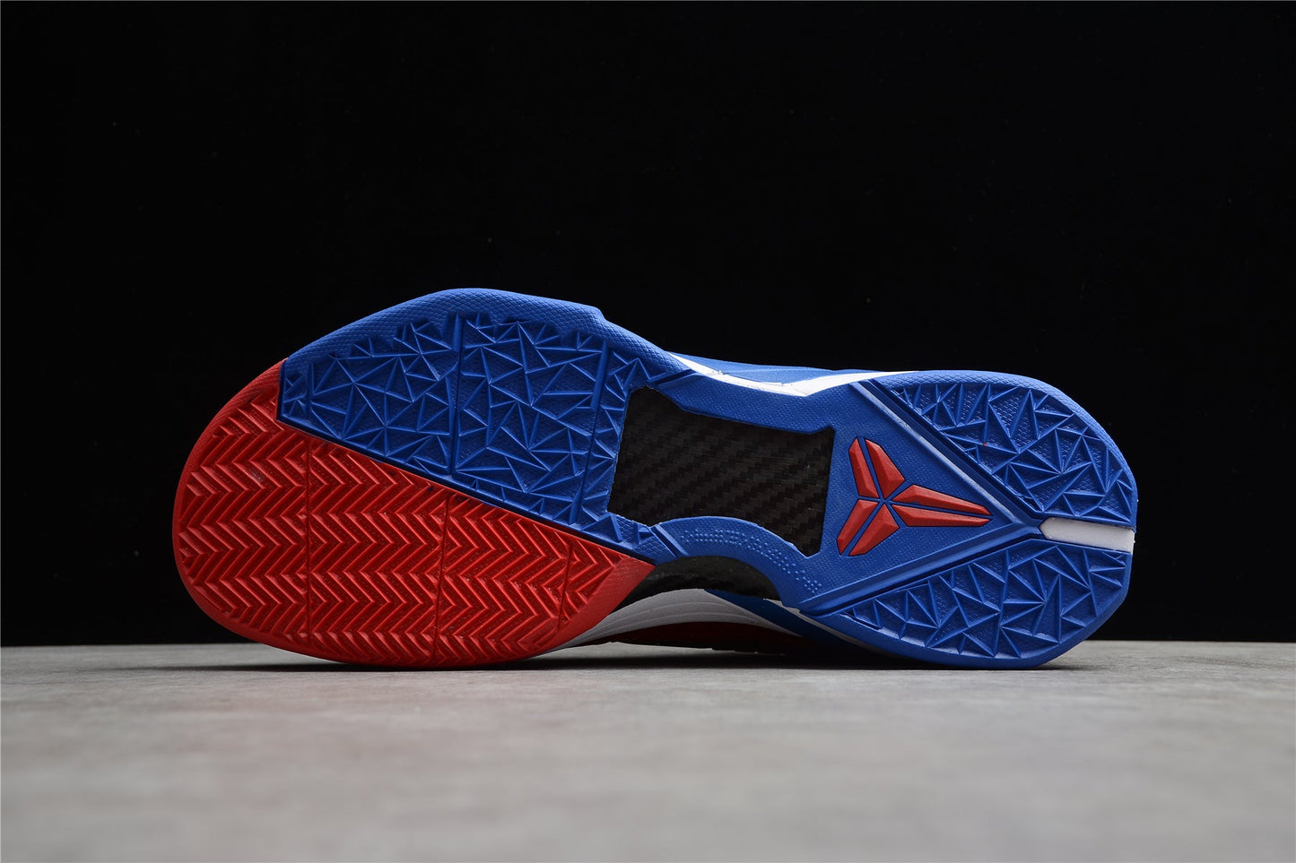 Nike Zoom Kobe 7 “Lion Heart”
