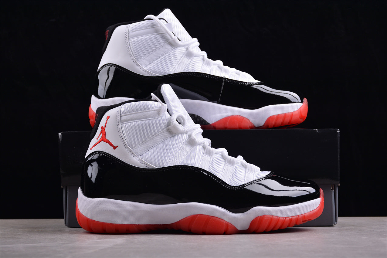 Nike Men's Air Jordan 11 Retro Low "Concord Bred"
