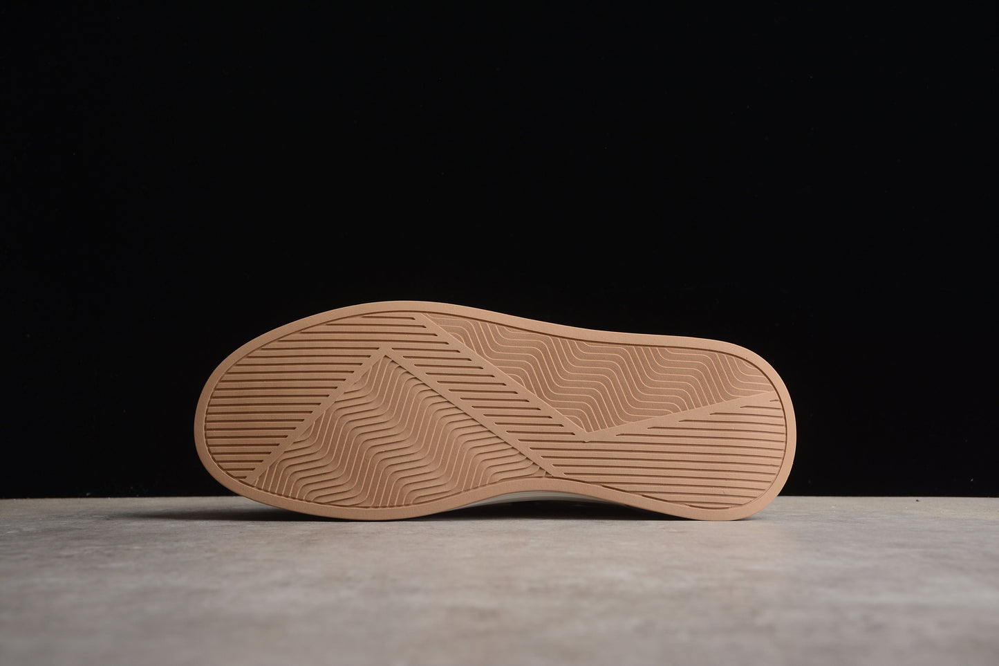 Gucci Cream Beige Leather Low-Top Sneakers