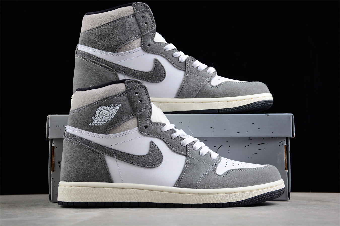 Air Jordan 1 Retro High OG “Washed Black”