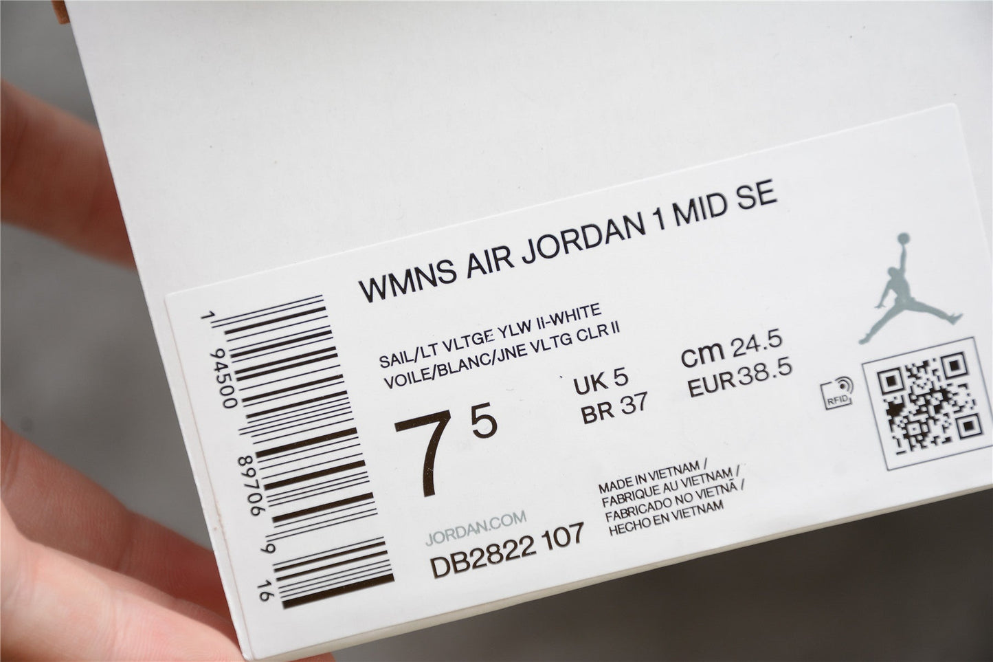 Air Jordan 1 Mid SE "Voltage Yellow"