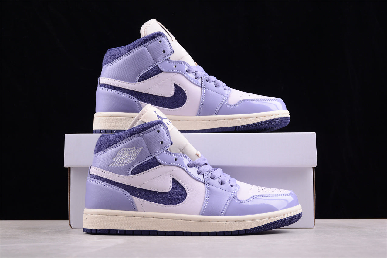 Air Jordan 1 Mid SE "Sky J Purple" (W)
