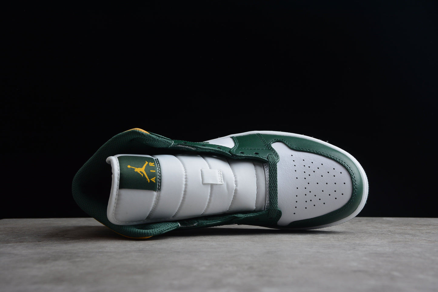 Nike Air Jordan 1 Mid "Sonics"