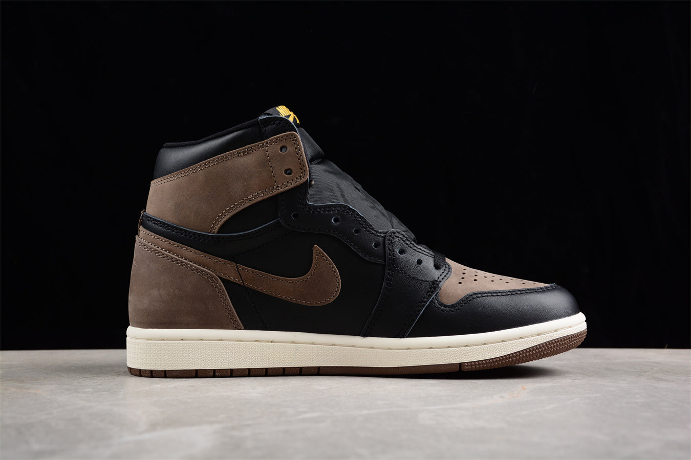 Air Jordan 1 Retro High OG "Palomino"
