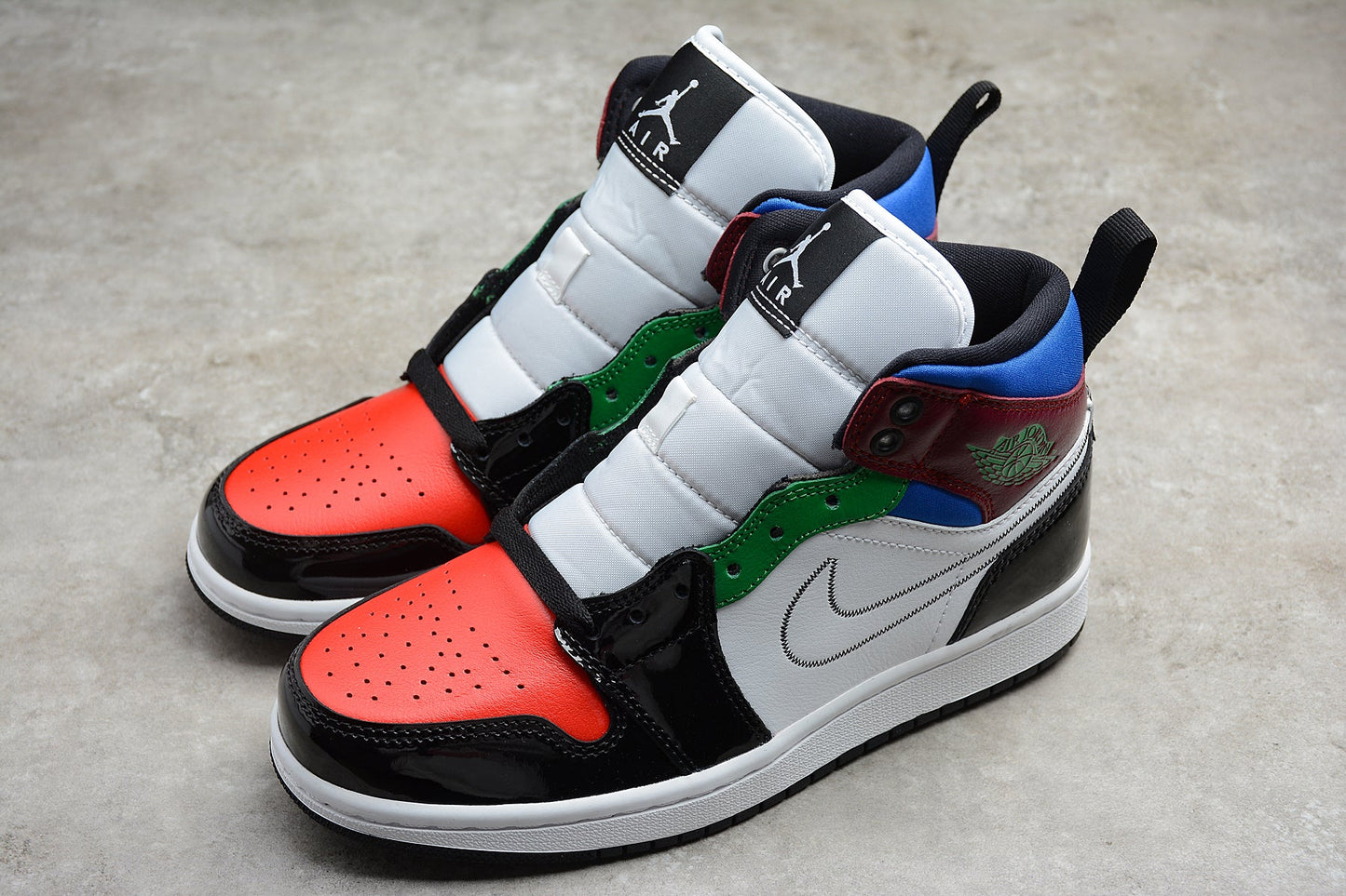 Air Jordan 1 Mid SE "Black White University Red"