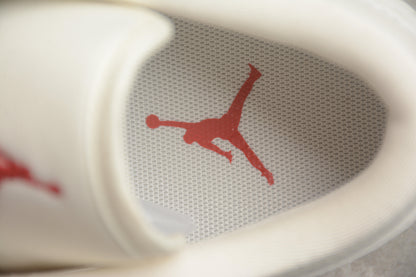 Supreme x Air Jordan 1 Low AJ1 Sneakers