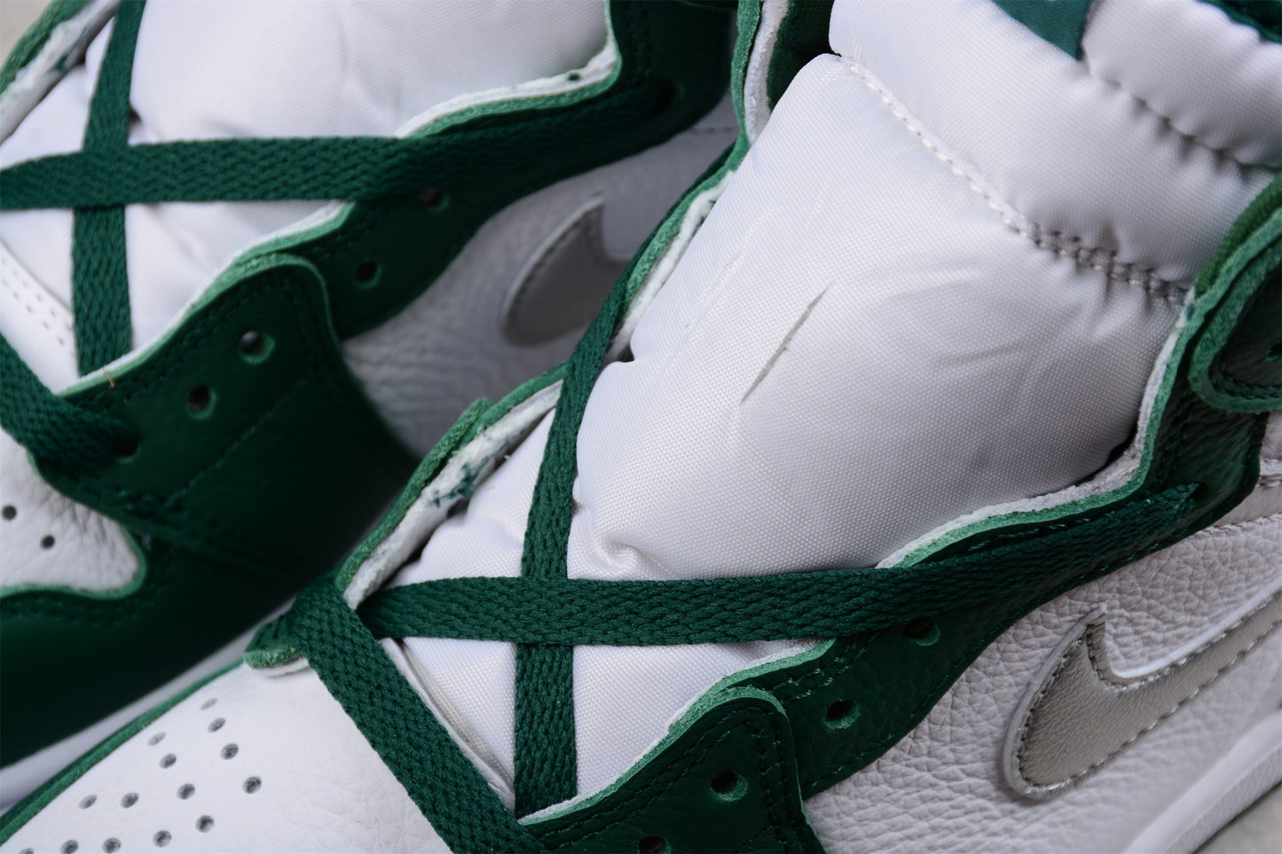 Air Jordan 1 High OG "Gorge Green"