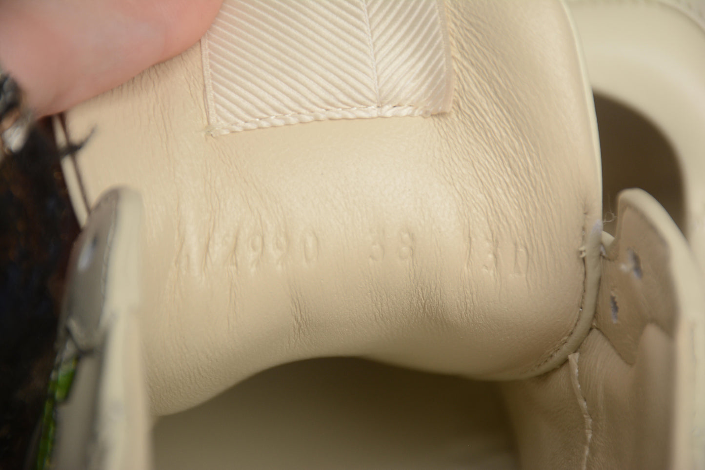 Gucci Rhyton Vintage Beige Leather Sneakers