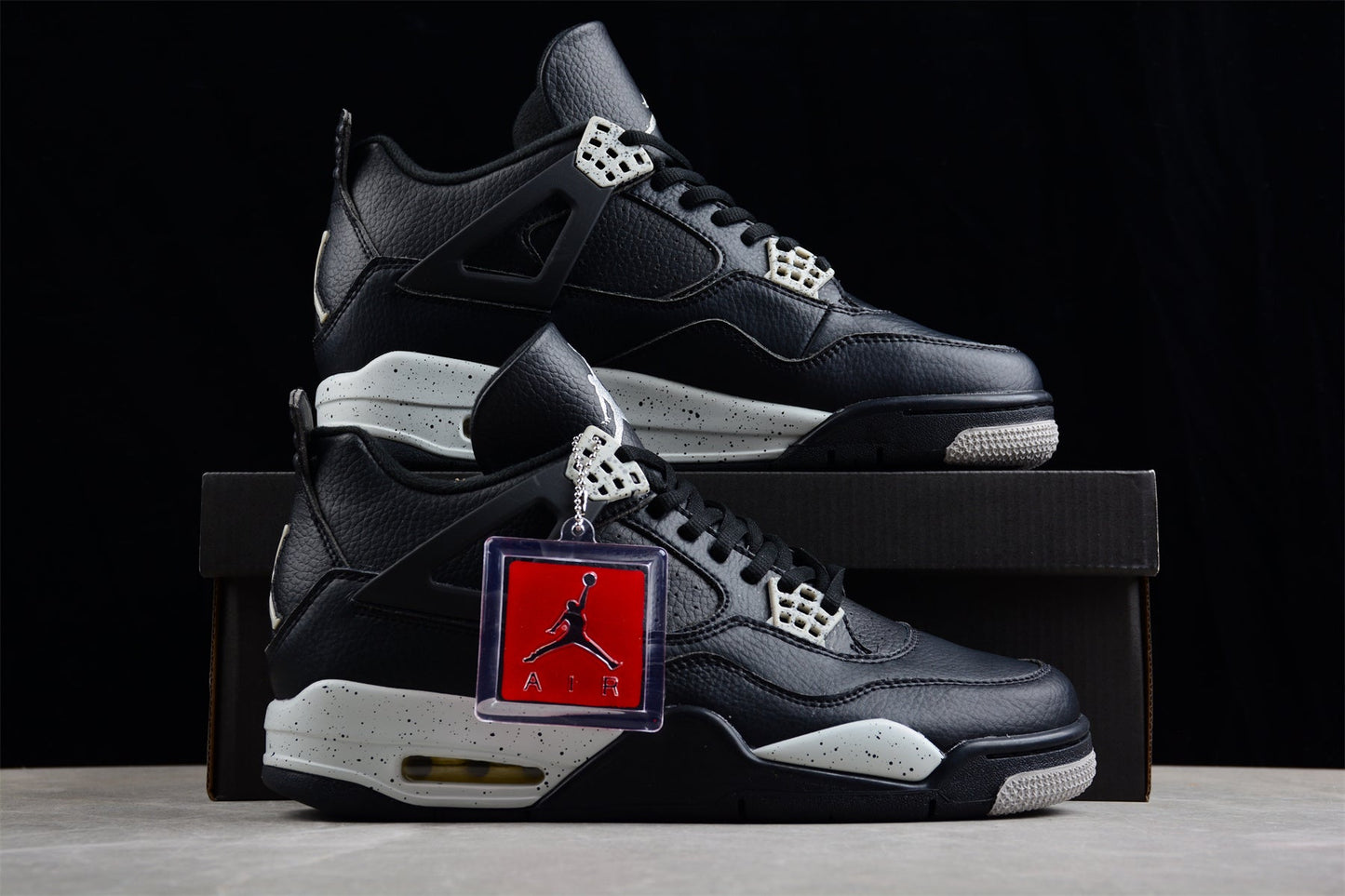 Air Jordan 4 Retro GS "Oreo"