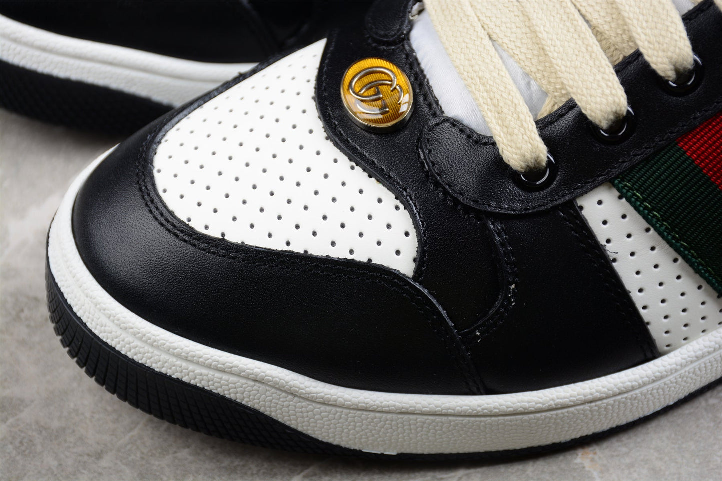 Gucci Women's Screener Black White Leather Sneakers