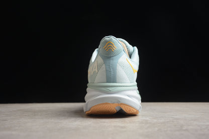 Hoka One One Clifton 9 Light Blue