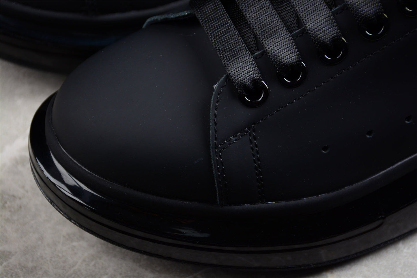 Alexander McQueen Oversized Air Sole Sneaker in Black