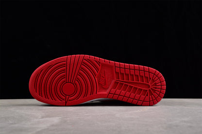 Air Jordan 1 Mid Alternate Bred Toe Sneakers