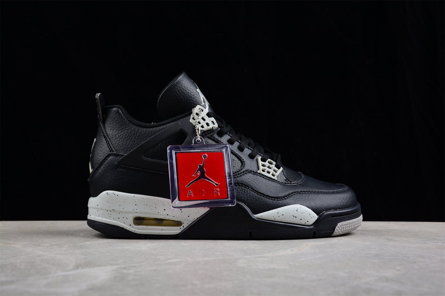 Air Jordan 4 Retro GS "Oreo"
