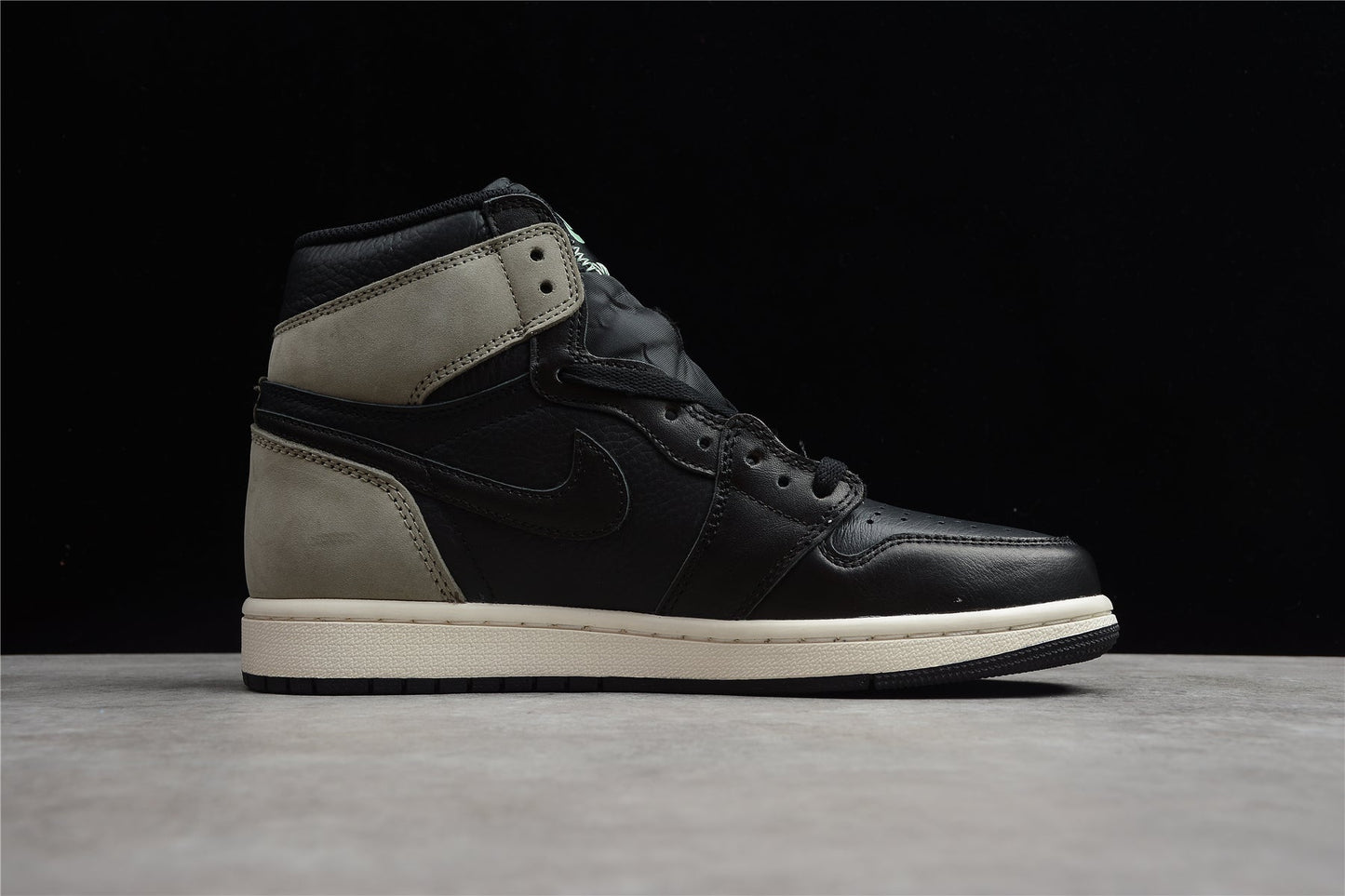 Air Jordan 1 High OG “Light Army”
