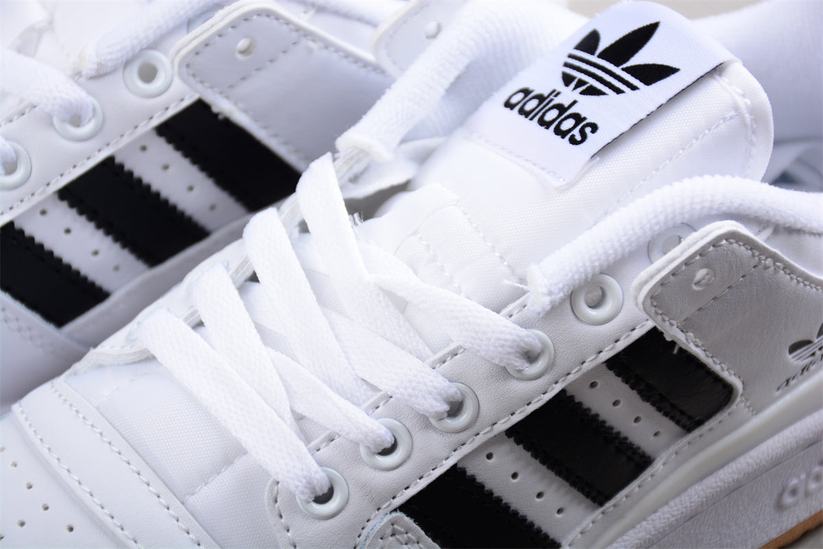 adidas Forum 84 Low ADV in Cloud White/Core Black
