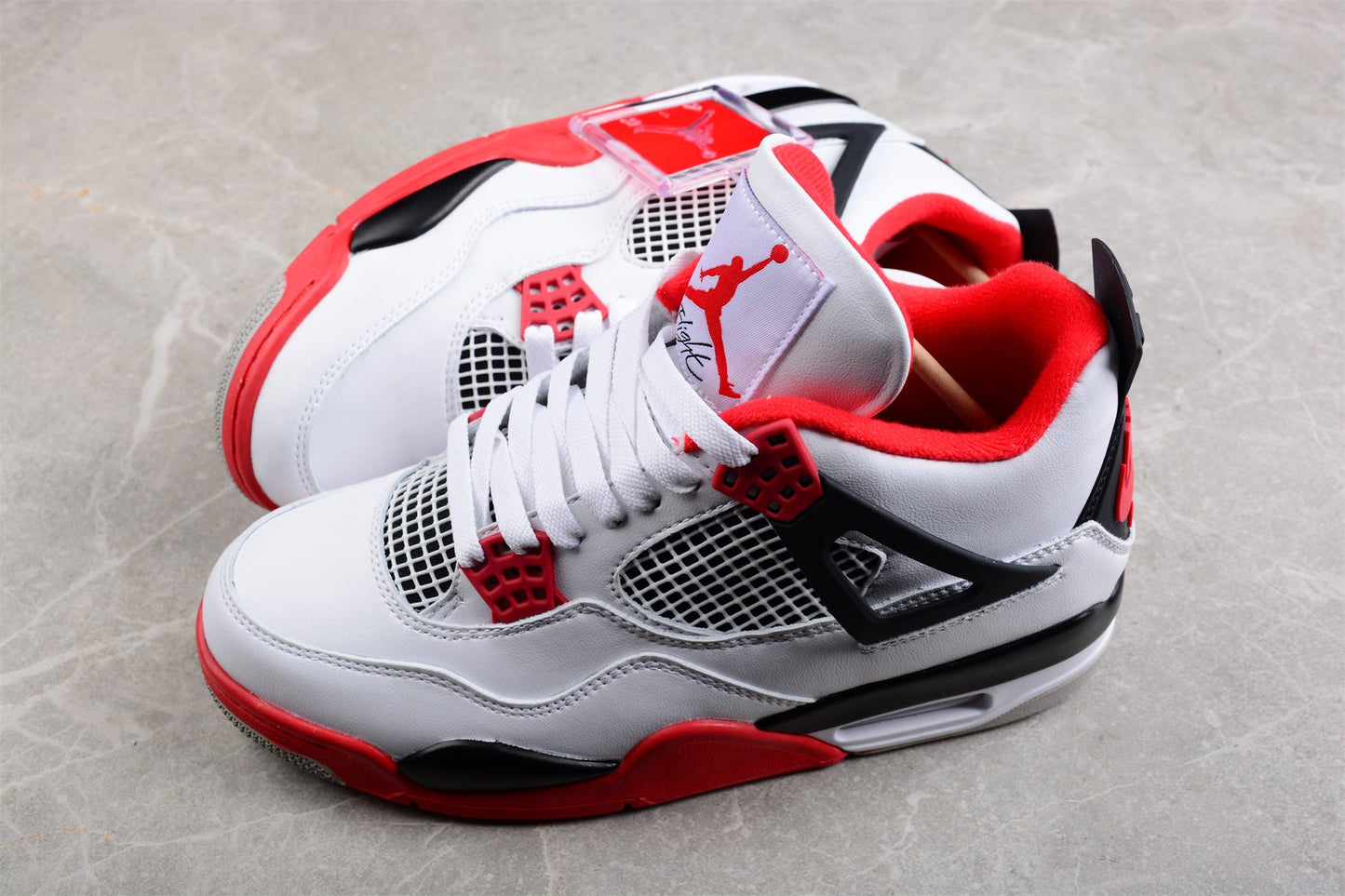 Air Jordan 4 Retro "Fire Red" 2020