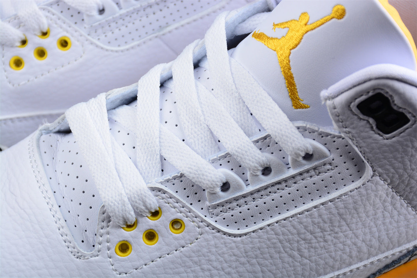 Air Jordan 3 Retro “Laser Orange”