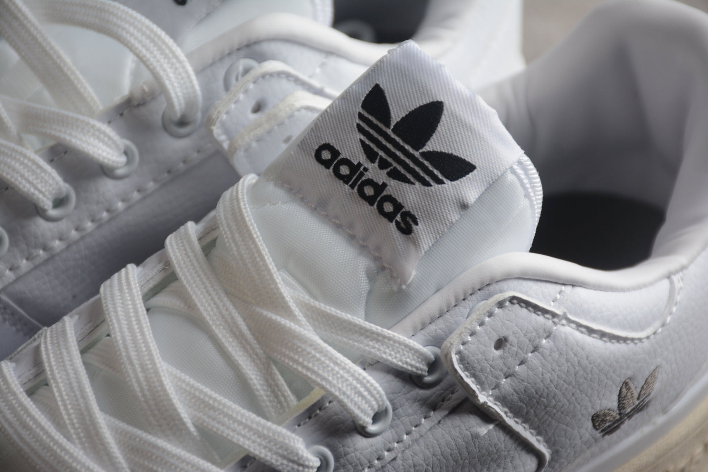 adidas Forum 84 Low ADV "No Stripes White"