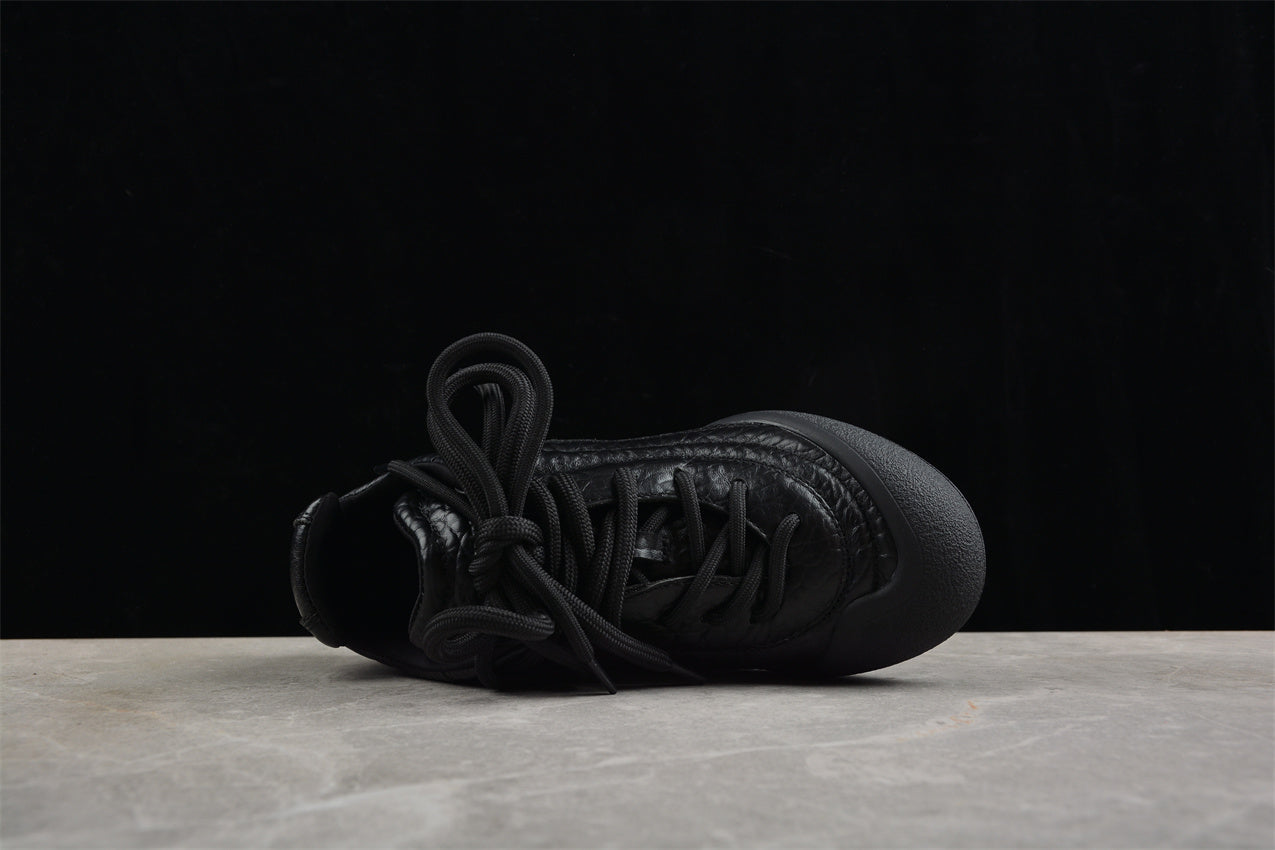 Alexander McQueen Flexion Sneakers in Black