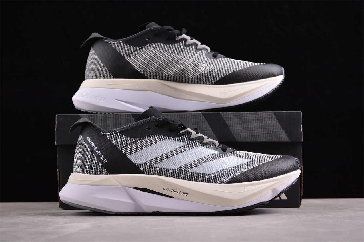 Adidas Adizero Boston 12 Low in Black/White