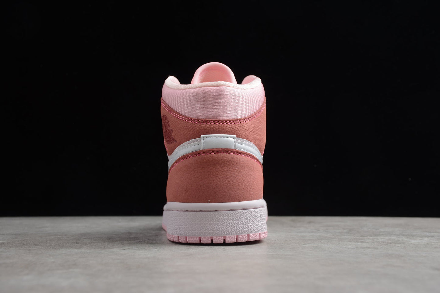 Air Jordan 1 Mid 'Digital Pink'