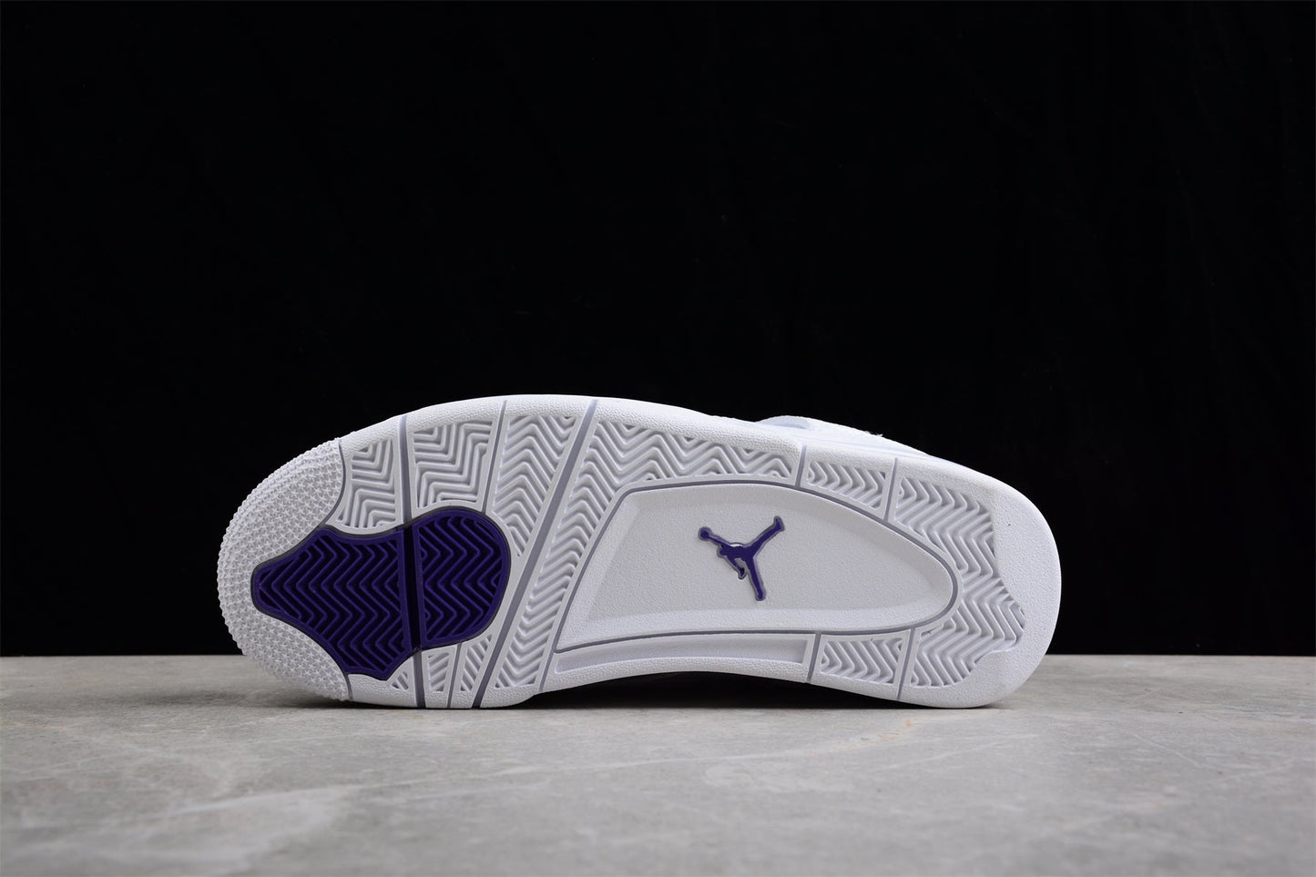 Air Jordan 4“Court Purple”