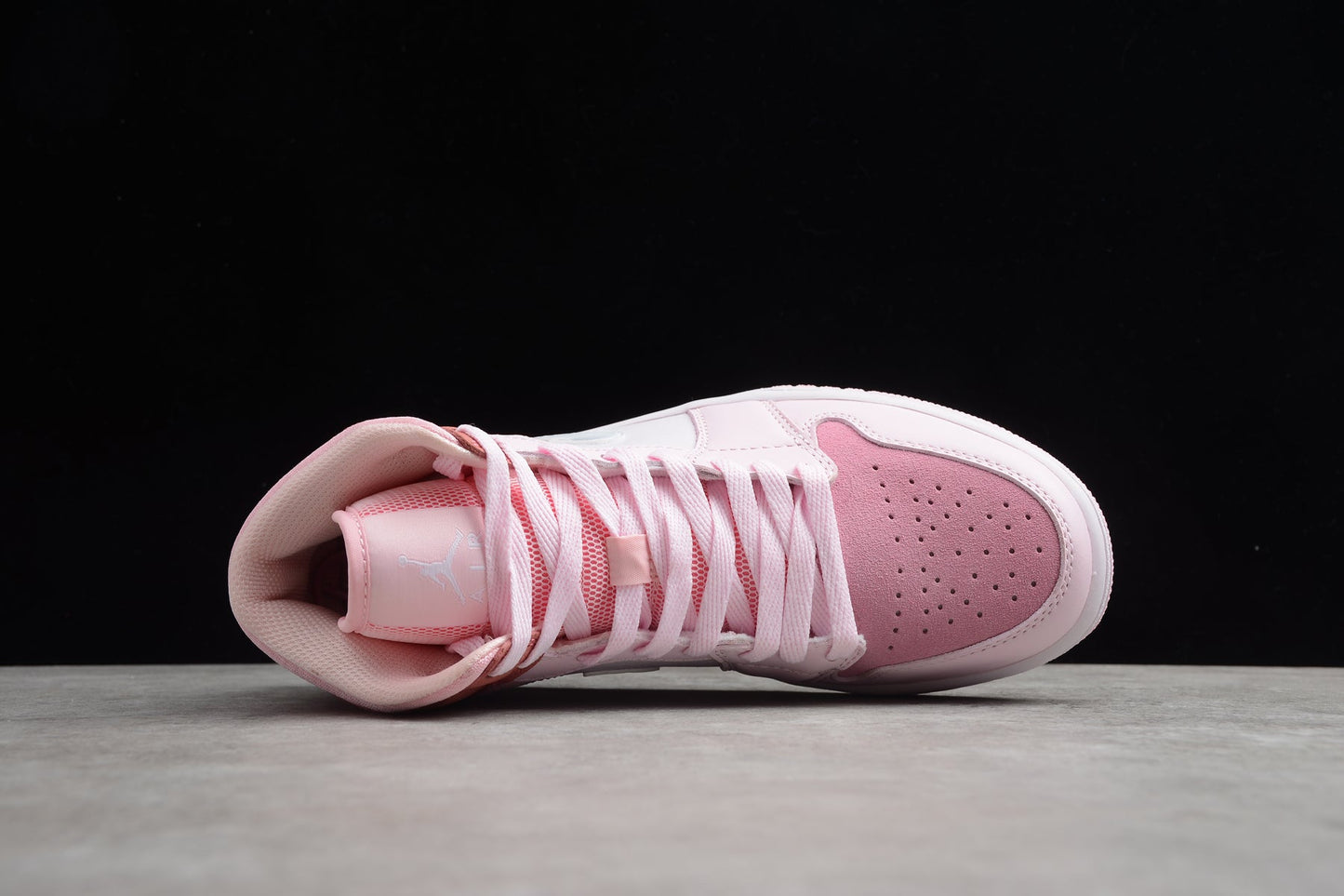 Air Jordan 1 Mid 'Digital Pink'