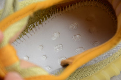 Adidas Yeezy Boost 350 V2 Marsh Sneakers