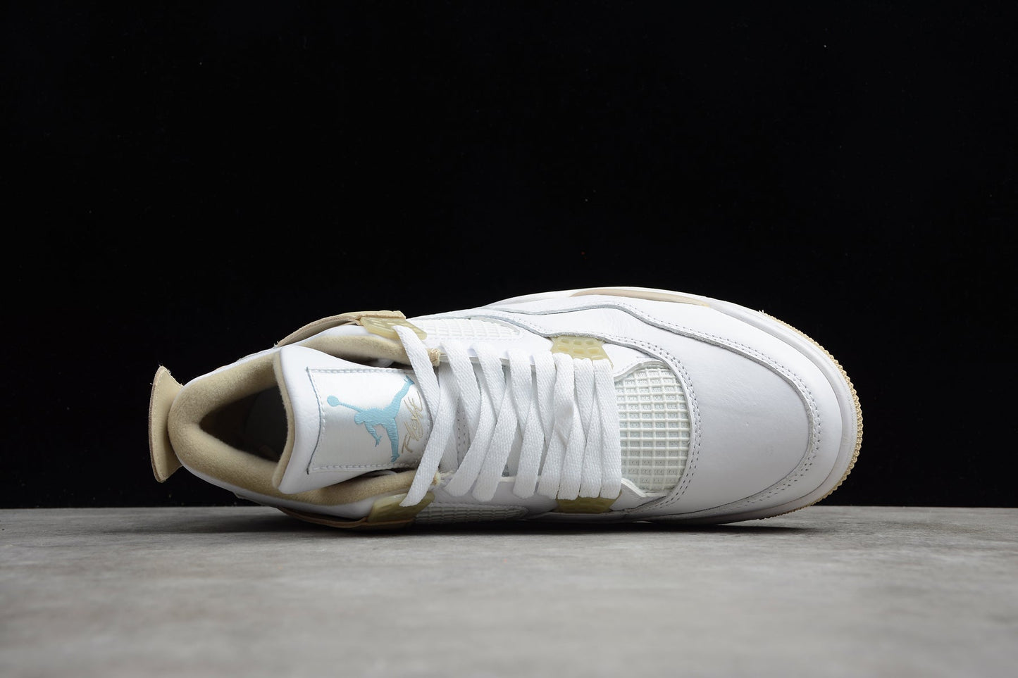 Air Jordan 4 “Linen”