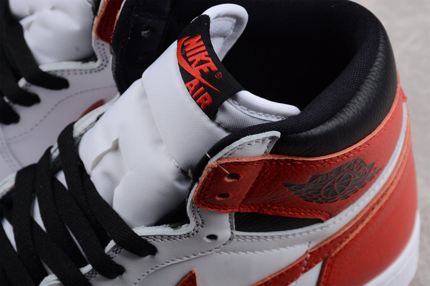 Nike Air Jordan 1 High OG “Heritage”