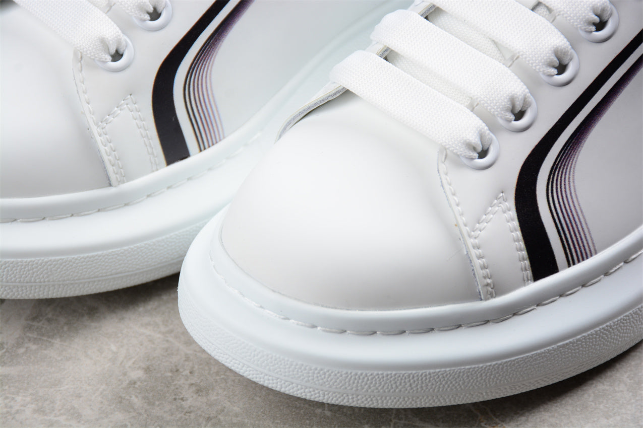 Alexander McQueen Oversized Sneaker in White/Silver