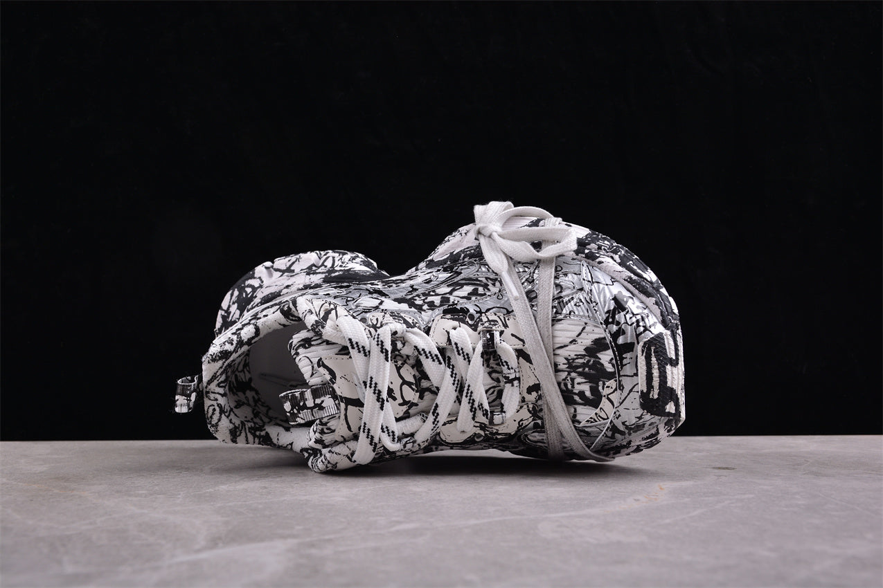Balenciaga 3XL Extreme Graffiti White & Black