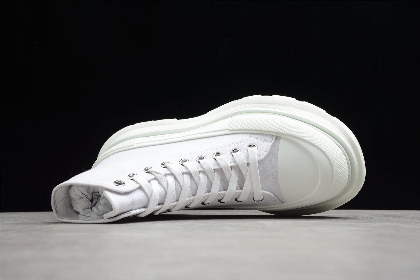 Alexander McQueen Tread Slick Boot Leather White White