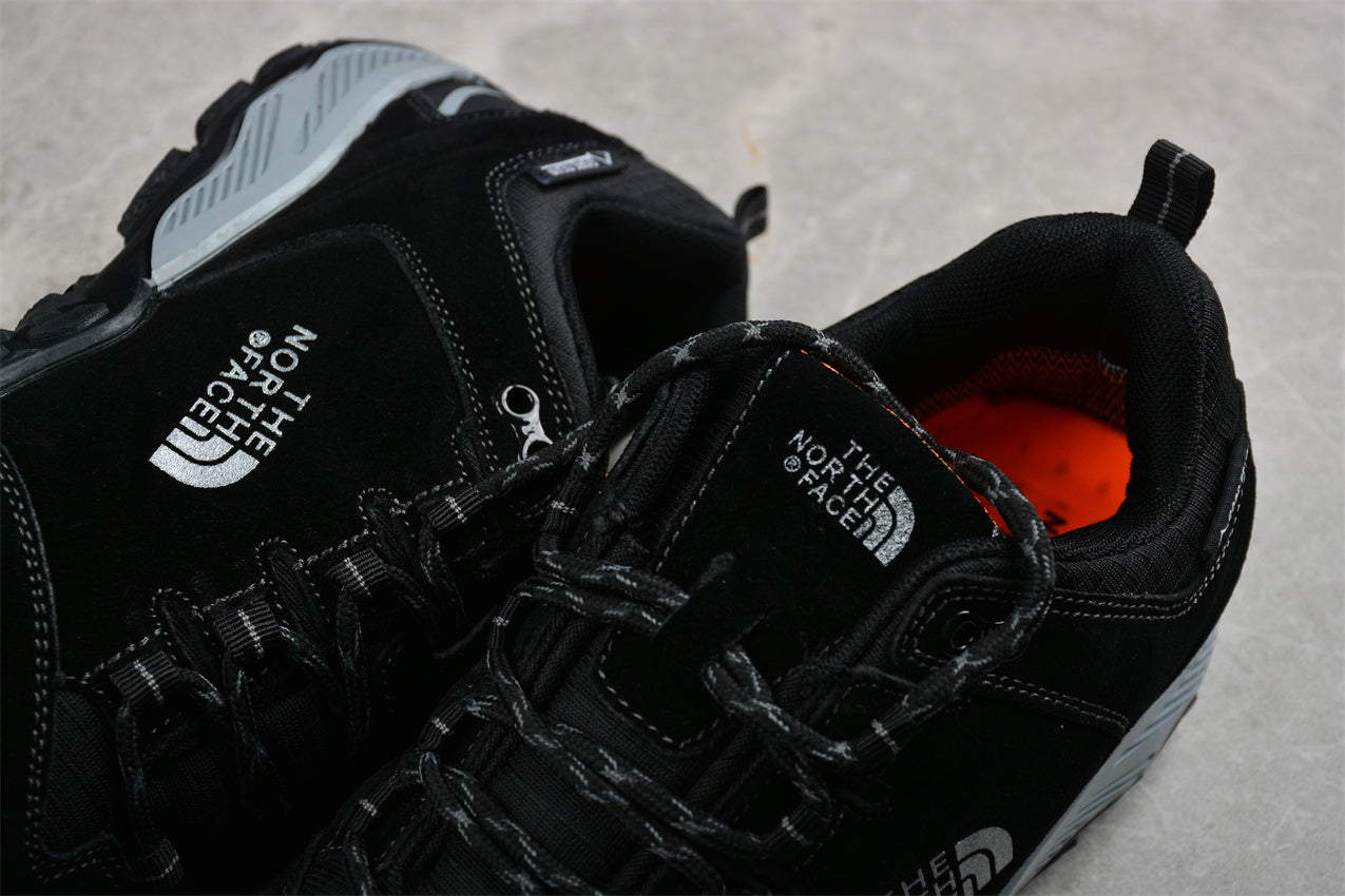 The North Face Cedar Mesa Low – Black