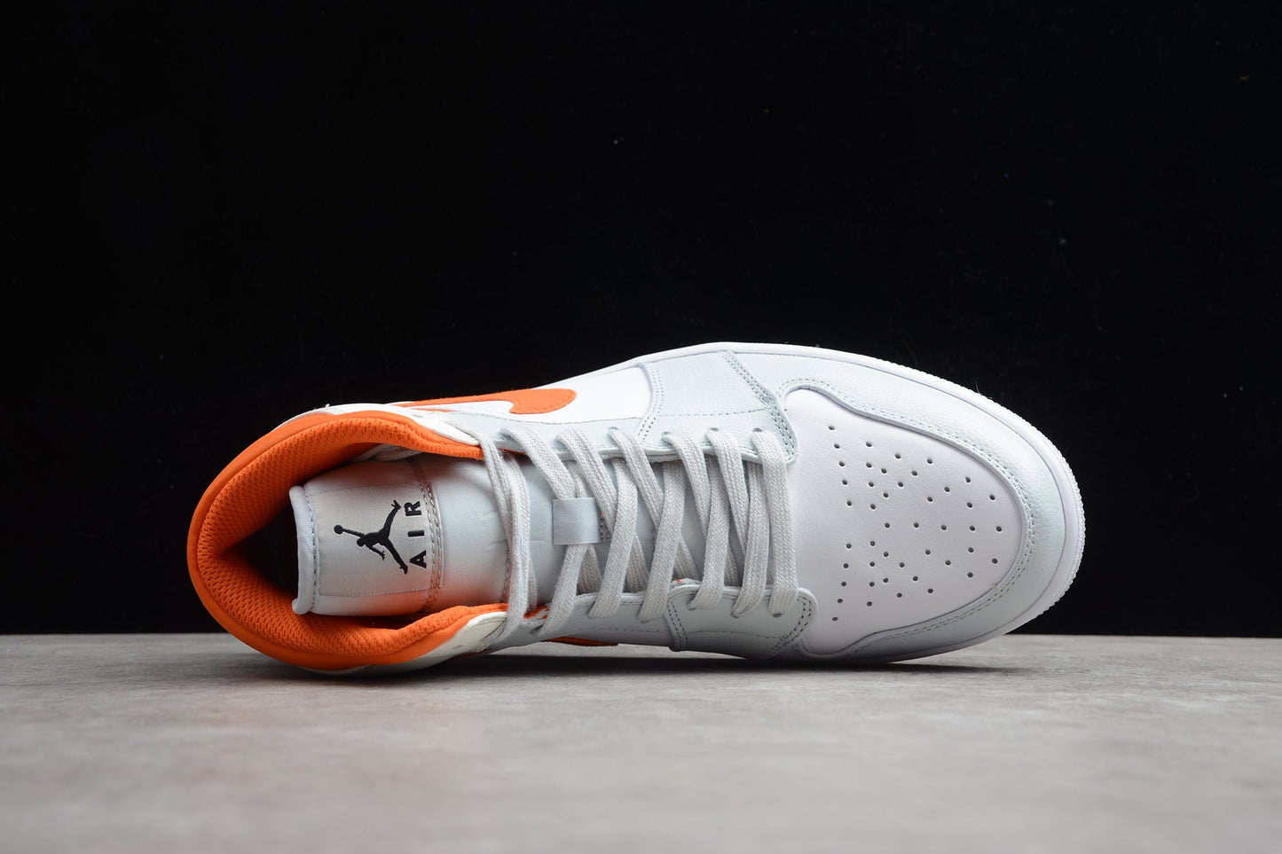 Nike Air Jordan 1 Mid SE "Starfish Pure Platinum"