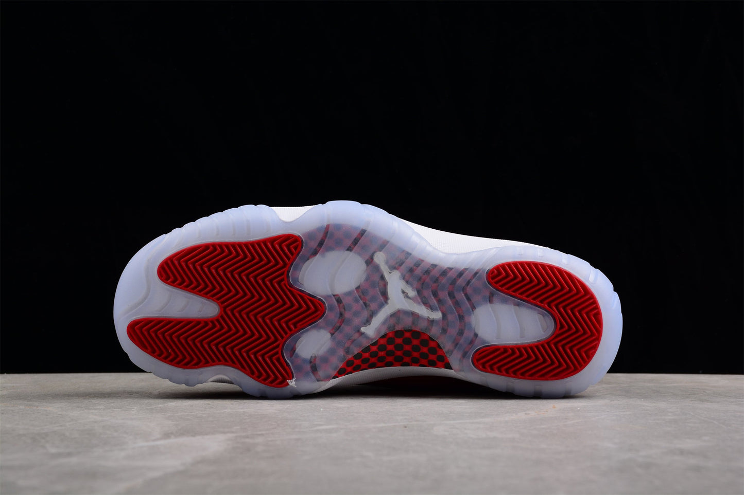 Air Jordan 11 "Cherry"