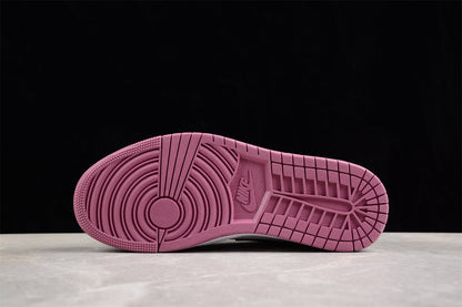 Air Jordan 1 Low SE Sky J Mauve Sneakers