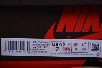 Travis Scott x Air Jordan 1 Low OG Olive Sneakers