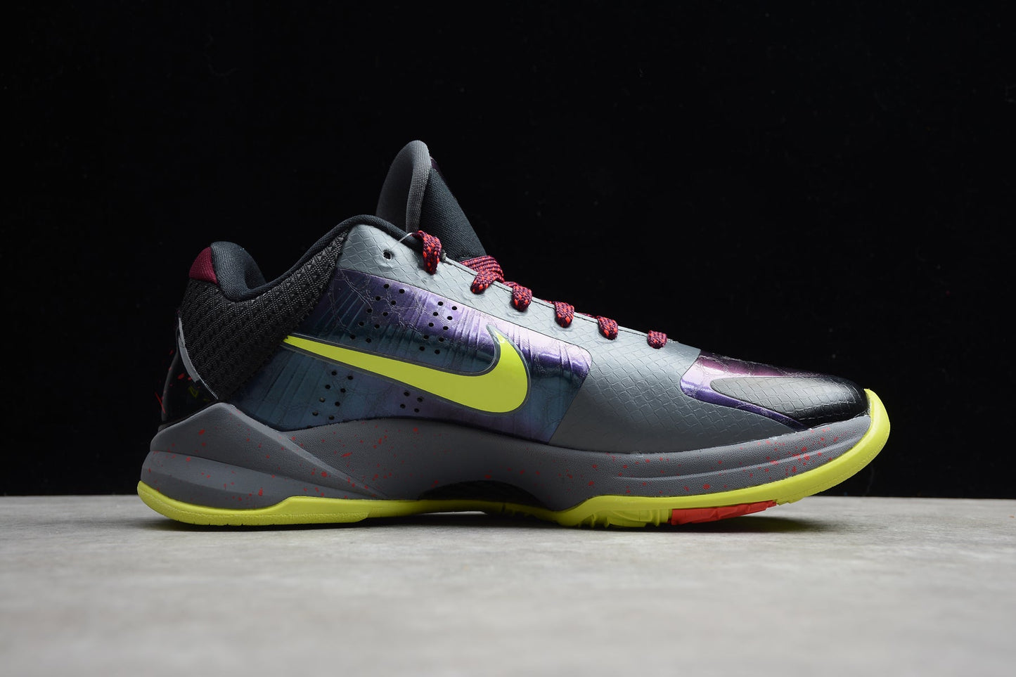 Kobe 5 Protro “Chaos Alternate” (NBA 2K20 Gamer Exclusive)