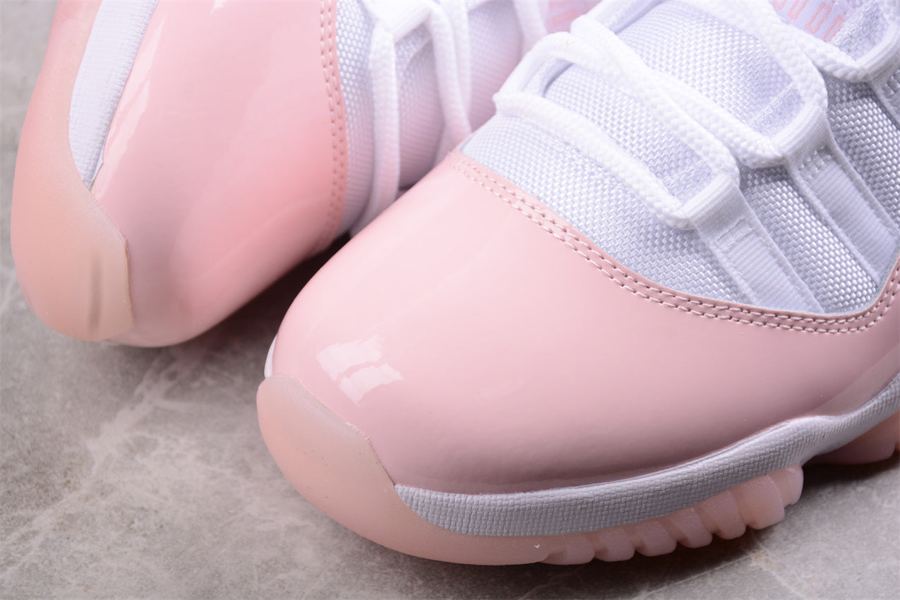 Air Jordan 11 Low "Pure Violet"