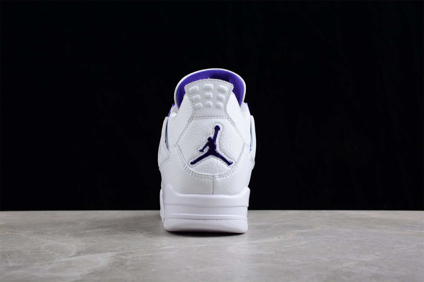 Air Jordan 4“Court Purple”
