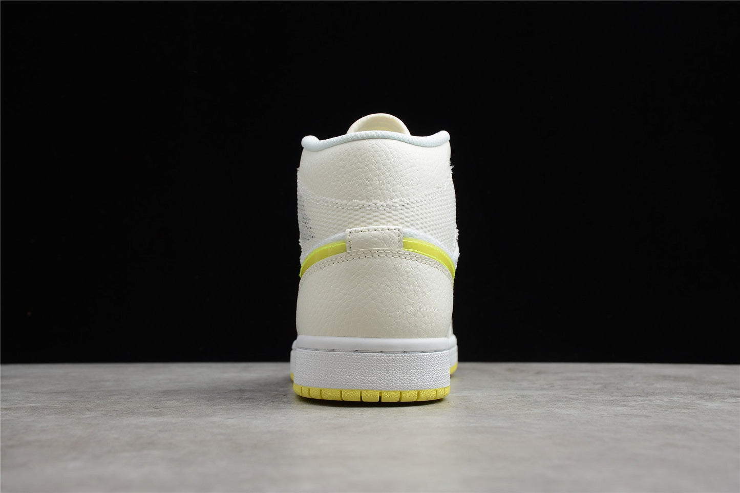 Air Jordan 1 Mid SE "Voltage Yellow"