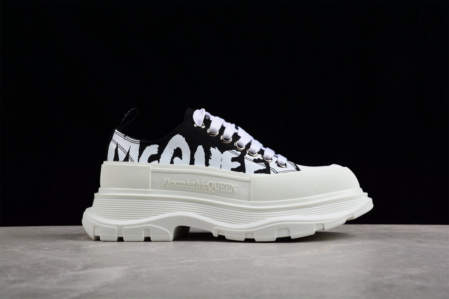 Alexander McQueen Tread Slick Low Lace-Up – Canvas Graffiti Black/White