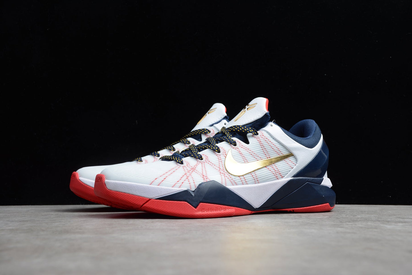 Nike Zoom Kobe 7 "Gold Medal"
