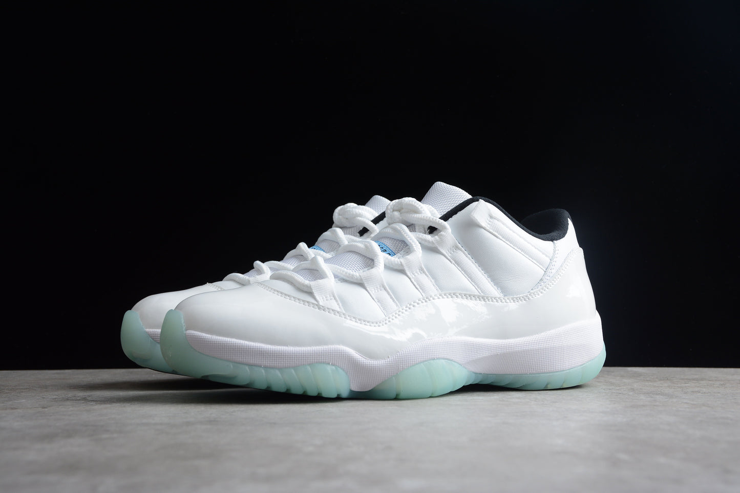 Air Jordan Retro 11 Low “Legend Blue”AV2187-117