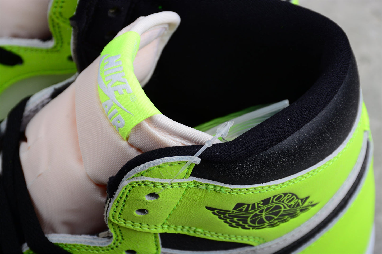 Air Jordan 1 High OG "Volt"