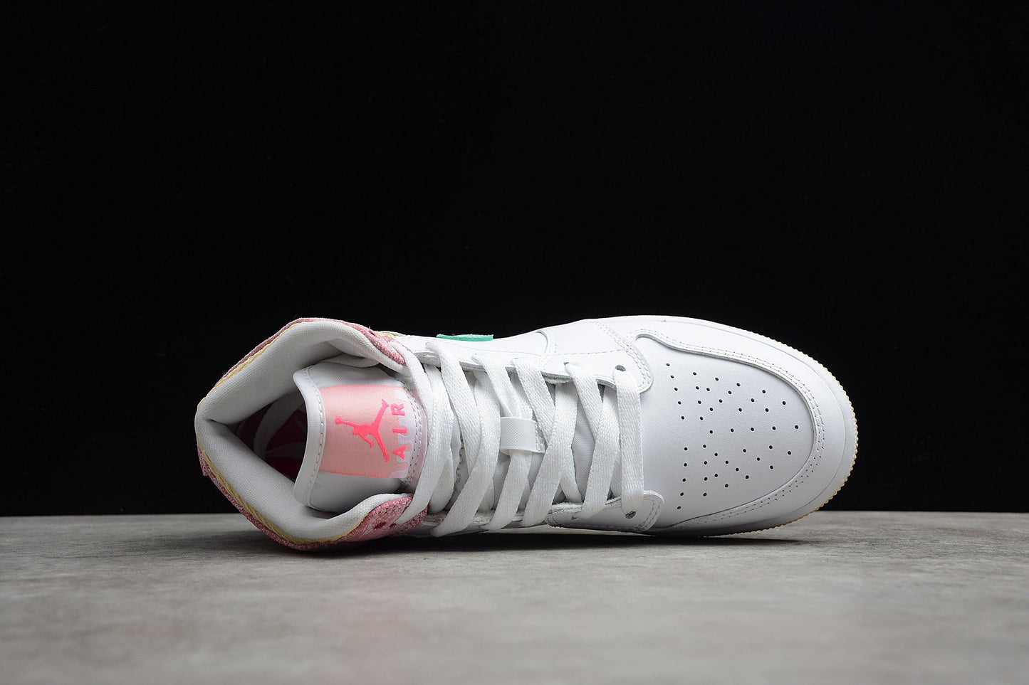 Nike Air Jordan 1 Mid "Paint Drip"